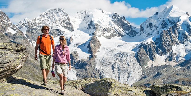 Passeggiata sui sentieri del Corvatsch con vista sul gruppo del Bernina