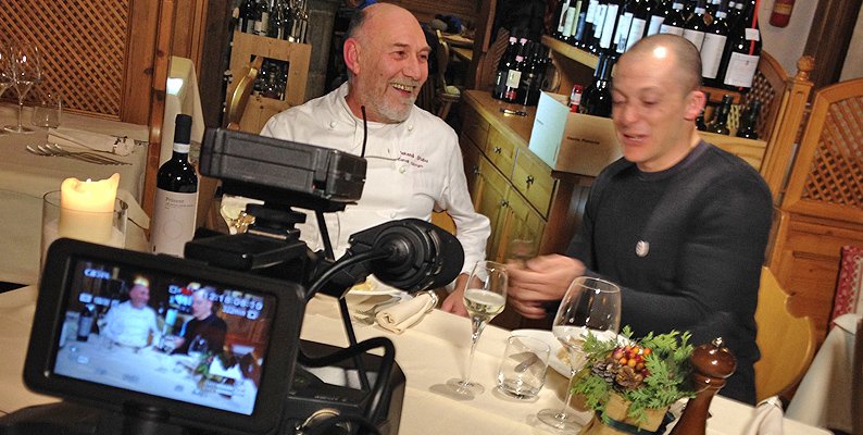 Max Blardone a Macugnaga Monte Rosa presso il ristorante Z’Makanà Stubu con lo chef Giorgio Carelli