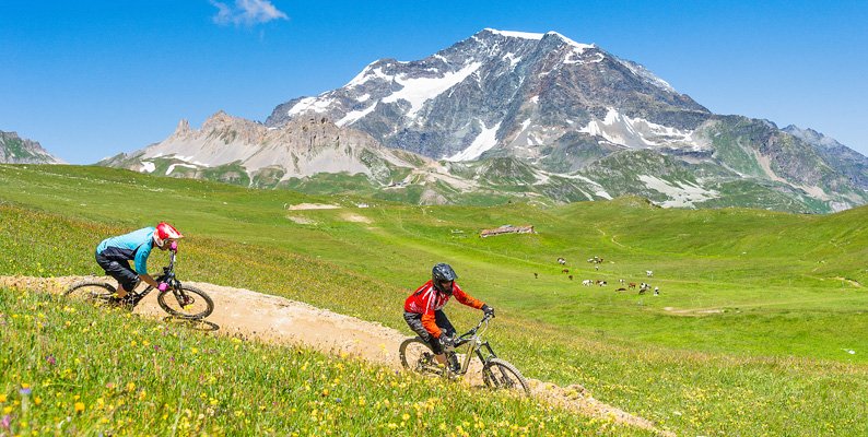 Mountain bike in Val d’ IseÌ€re - foto JP Noisillier-nuts.fr