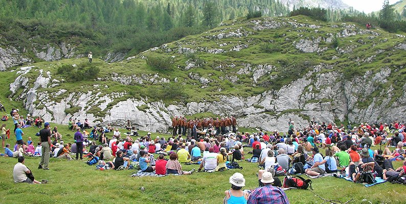 Suoni delle Dolomiti: il pubblico sulla Paganella