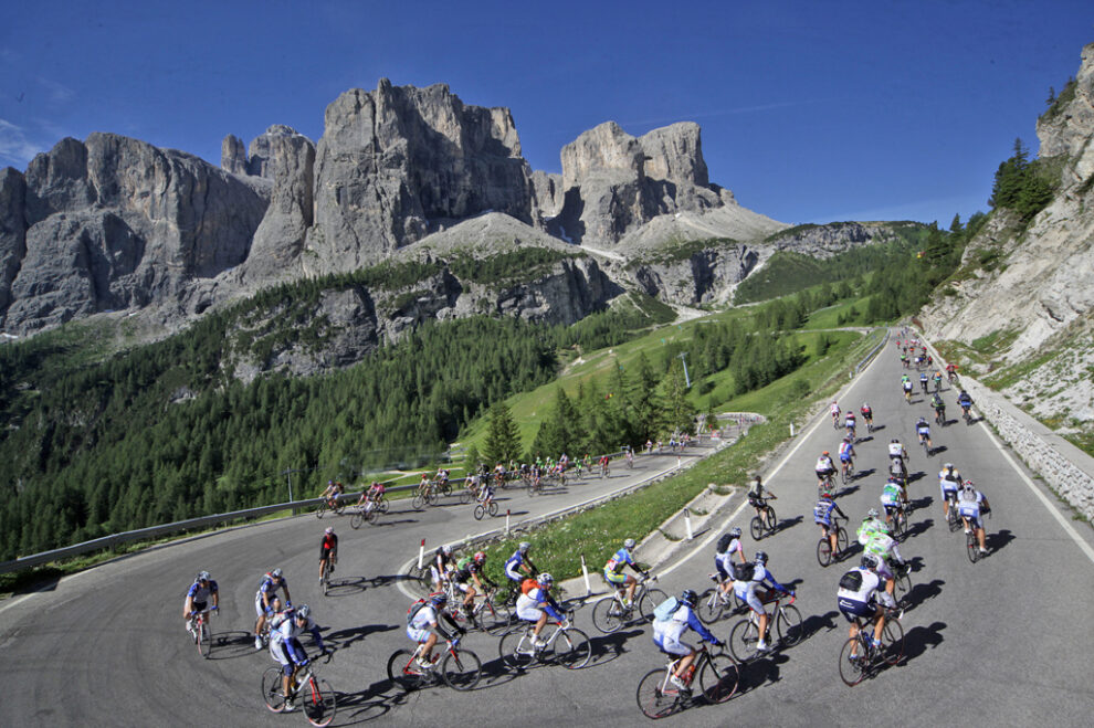 Sellaronda Bike Day 2021: pedalare sulle Dolomiti, senz’auto