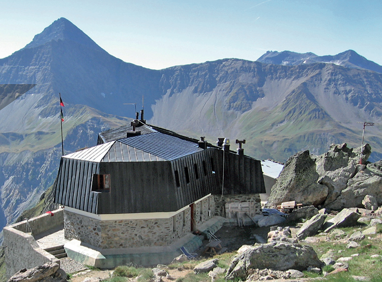 Mostra “â€œRifugiarsi tra le vette. Capanne e bivacchi in Valle dâ€™Aosta”