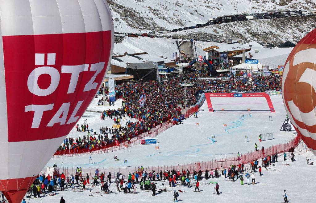 Sciatrici e sciatori italiani in gara nel gigante di Sölden 2022