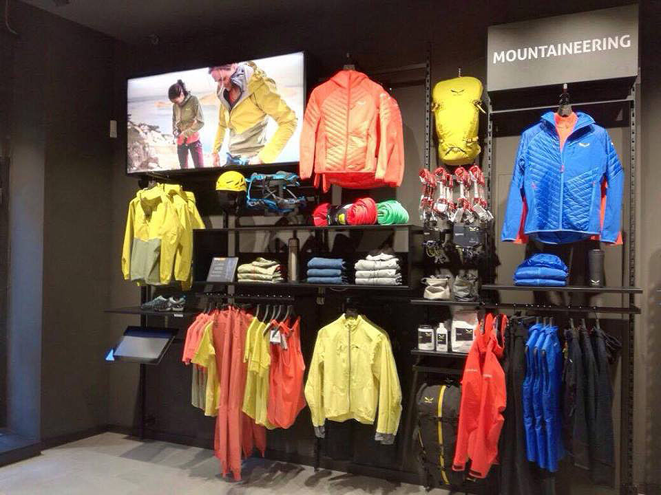 Veduta del nuovo Salewa store di Padova