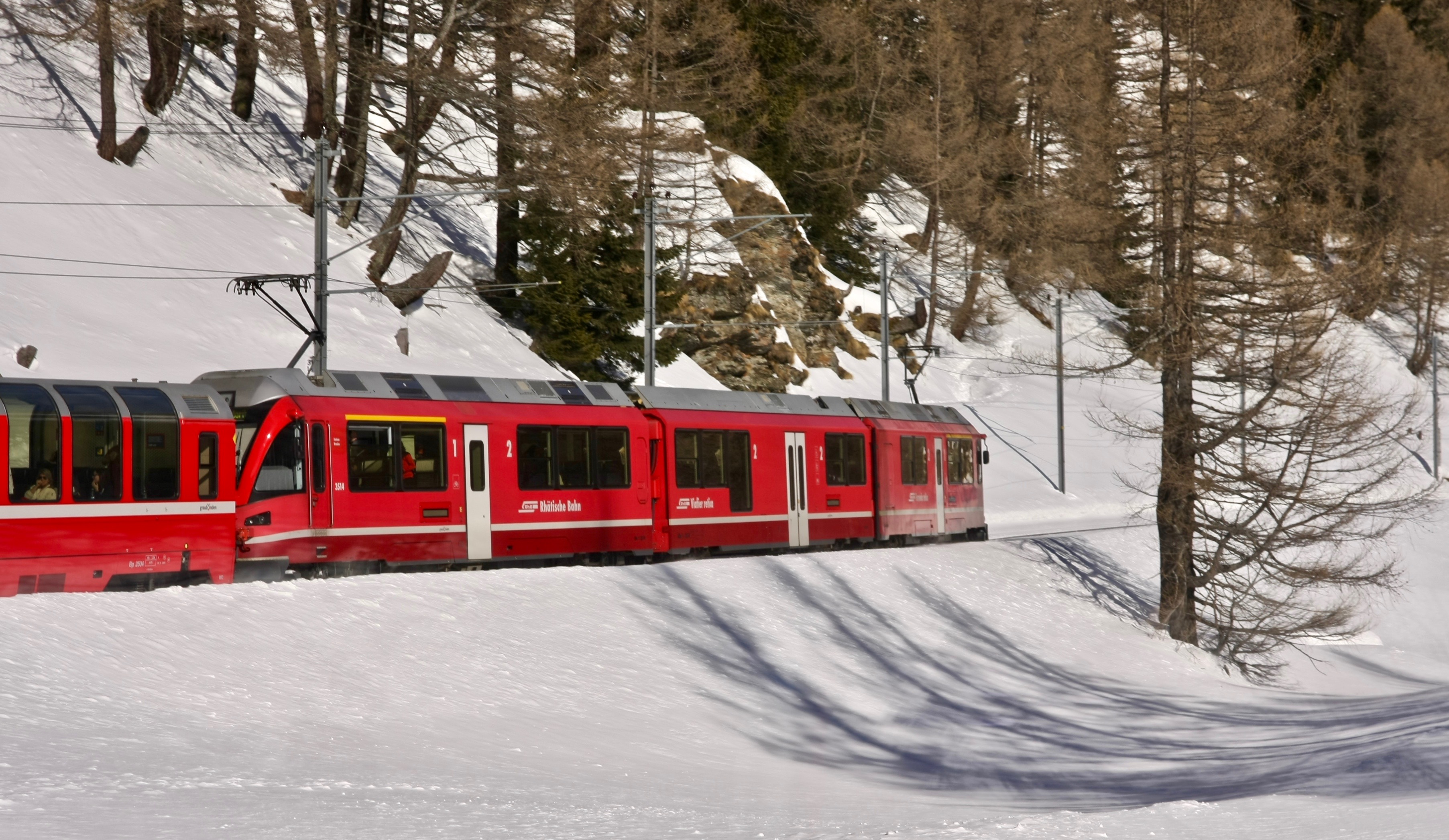 Treno del Bernina: fotoracconto di una giornata d’inverno