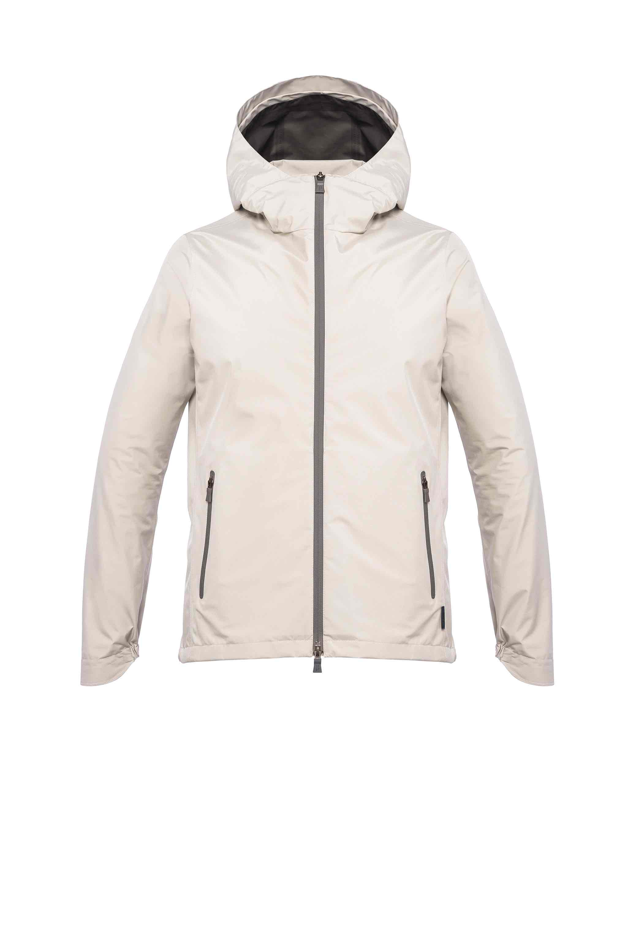 HERNO LAMINAR - MEN - SS 2018 - n°70 - Tessuto 2Layers GORE-TEX® Paclite Shell - impermeabile, antivento, traspirante ed ultraleggero, con esterno in misto poliestere e membrana interna GORE-TEX® con termonastrature – per il giubbotto cross-over che ha cappuccio con coulisse regolabile, zip spalmata in poliuretano e polsini guanto con elastico che garantiscono un’ottima aderenza.