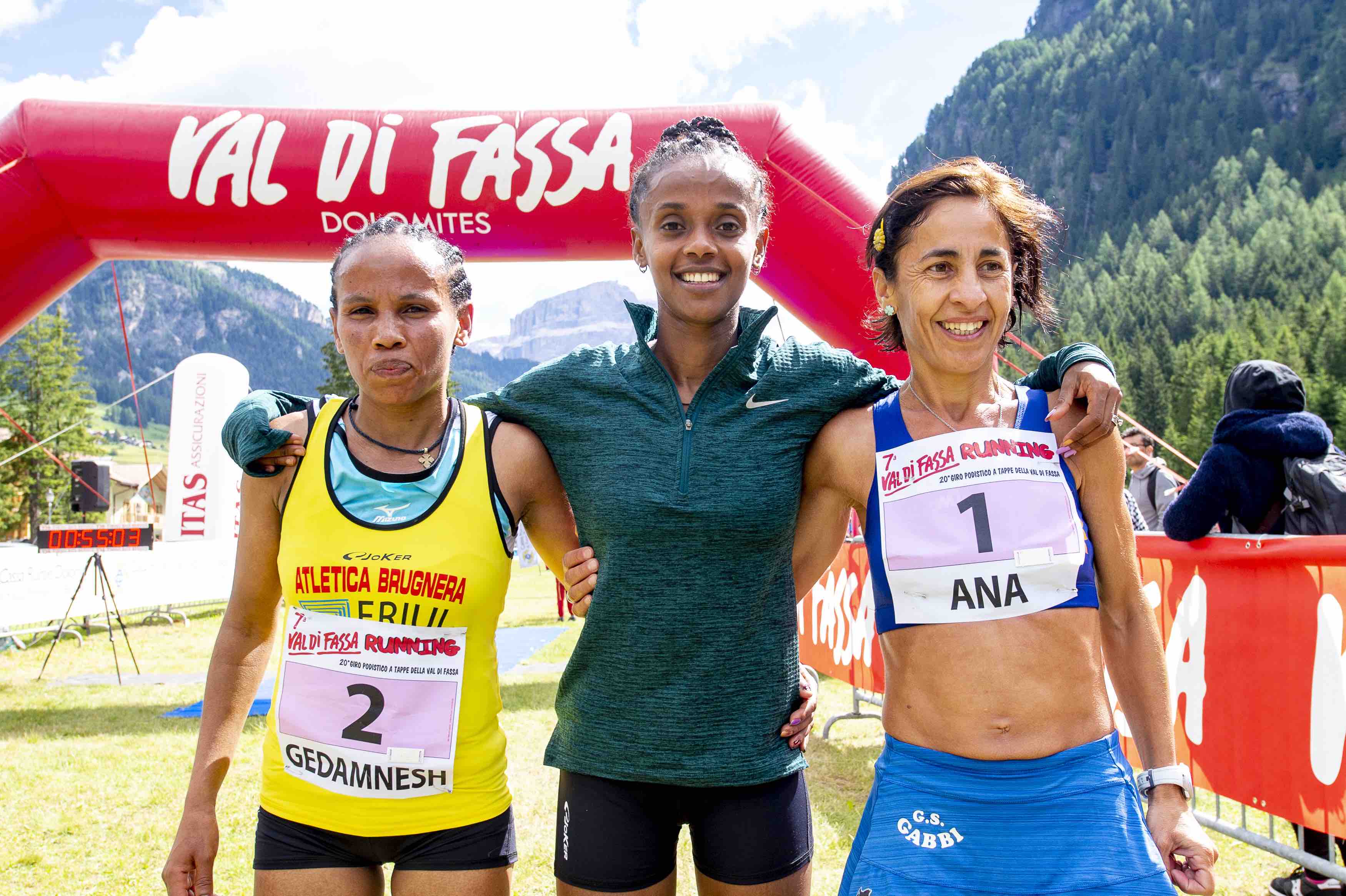 Day 1 - Podio Femminile Val di Fassa Running 2018