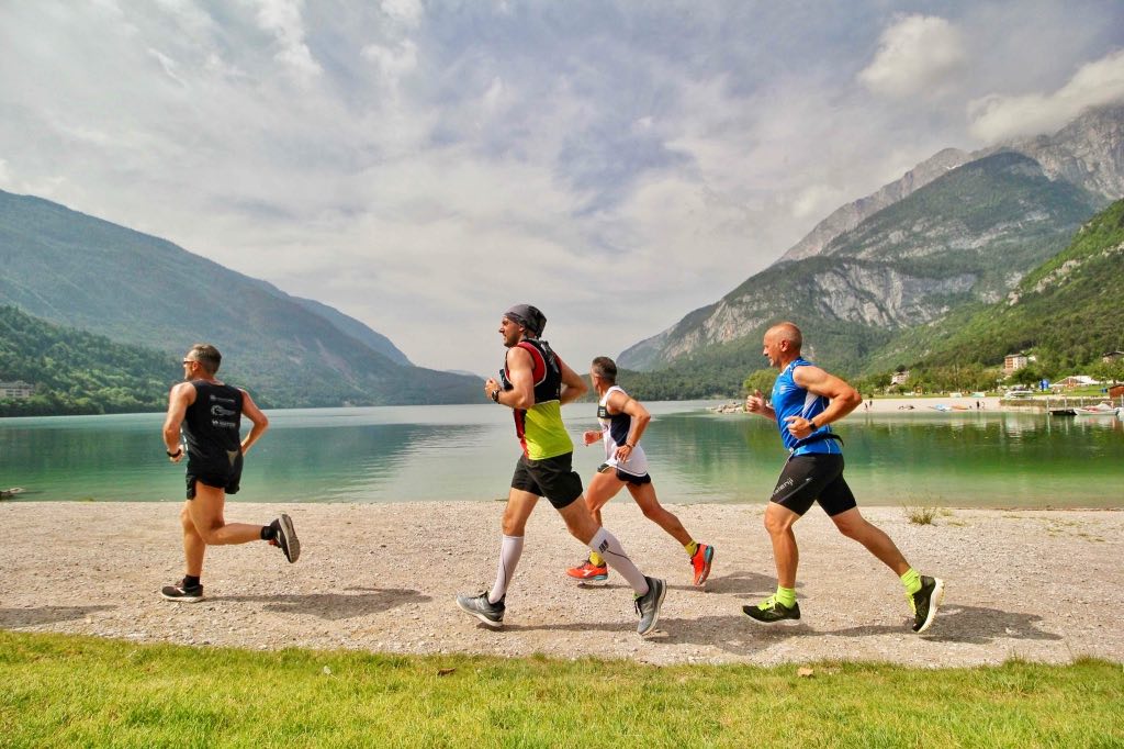 Atleti in azione alla Molveno Lake Running 2019