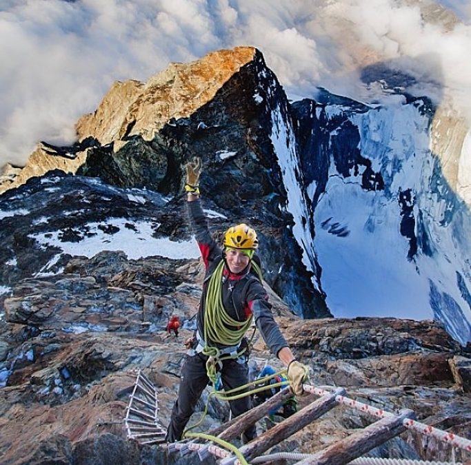 SocietÃ  Guide del Cervino: oltre 14000 euro di beneficenza grazie alle Scale Jordan dismesse