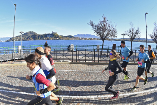 Classifica Lago Maggiore Marathon 2021: vincono Ennio Frassetti e Laura Brenna
