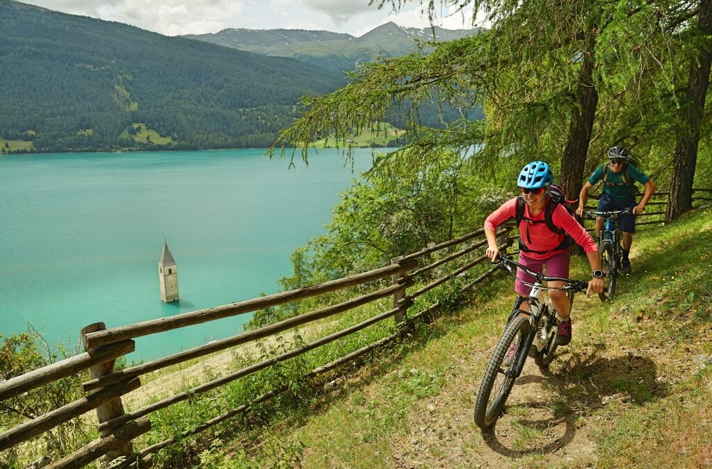 Mountain Bike al Passo Resia: gli itinerari pìù belli per pedalare sulle Alpi
