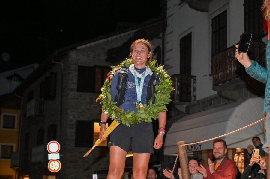 Isabelle Ost all'arrivo a Courmayeur Ph. Agenzia Zzam