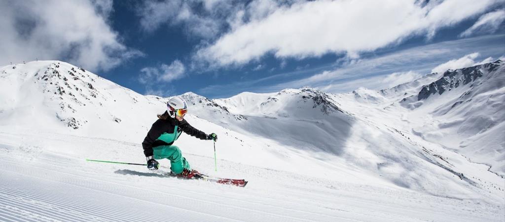 Sciare sulle montagne del Passo Resia