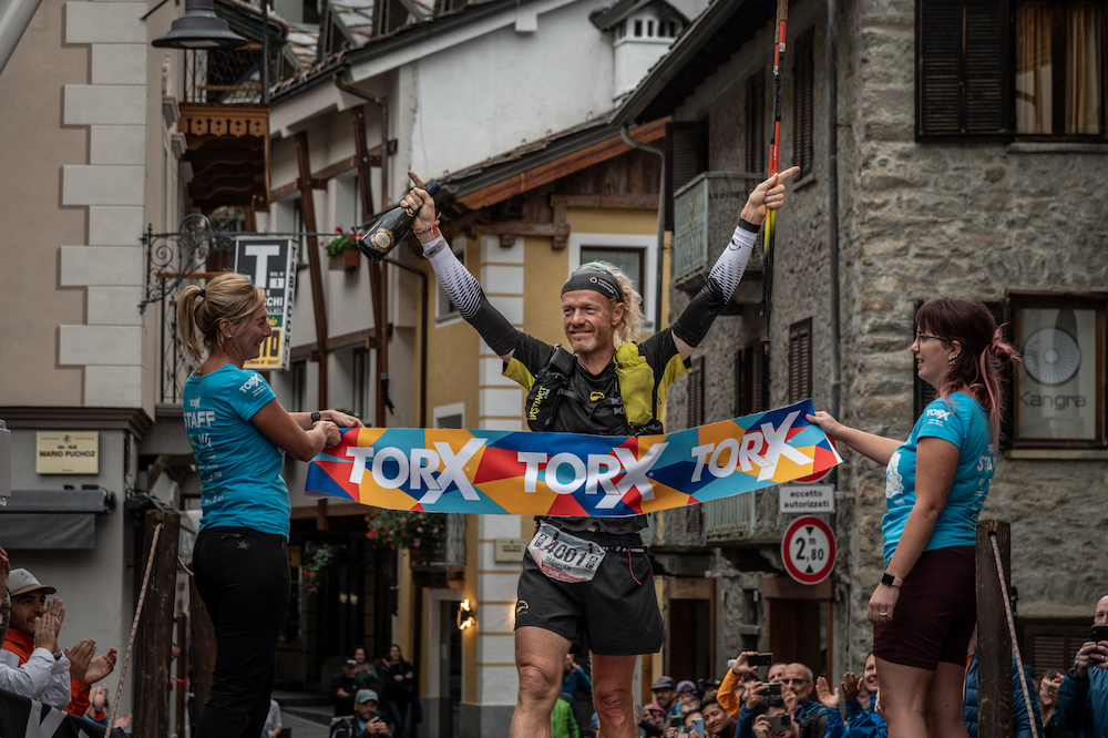 Roi Sébastien vince il Tor des Glaciers 2023