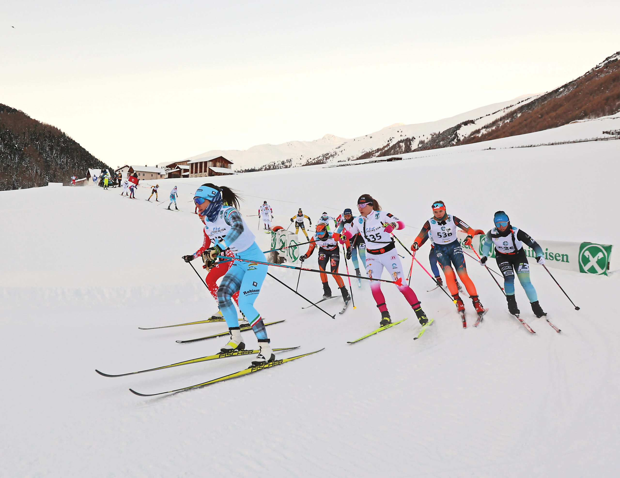 Atlete in azione a La Venosta di sabato 16 dicembre 2023