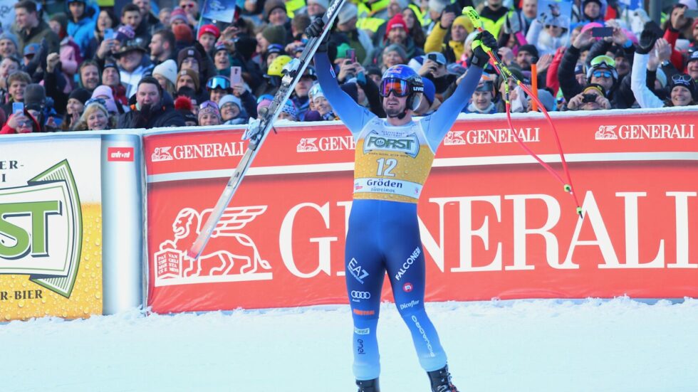 Dominik Paris vince e festeggia al termine della discesa libera della Val Gardena - 16 dicembre 2023 - foto Luca Lorenzini