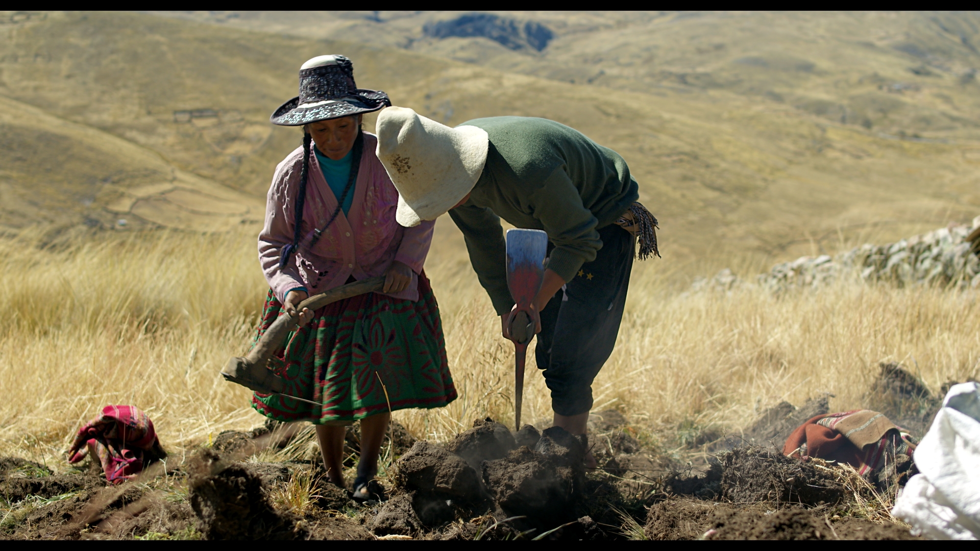 FILM DI CHIUSURA_Kinra - Motherland - Marco Panatonik