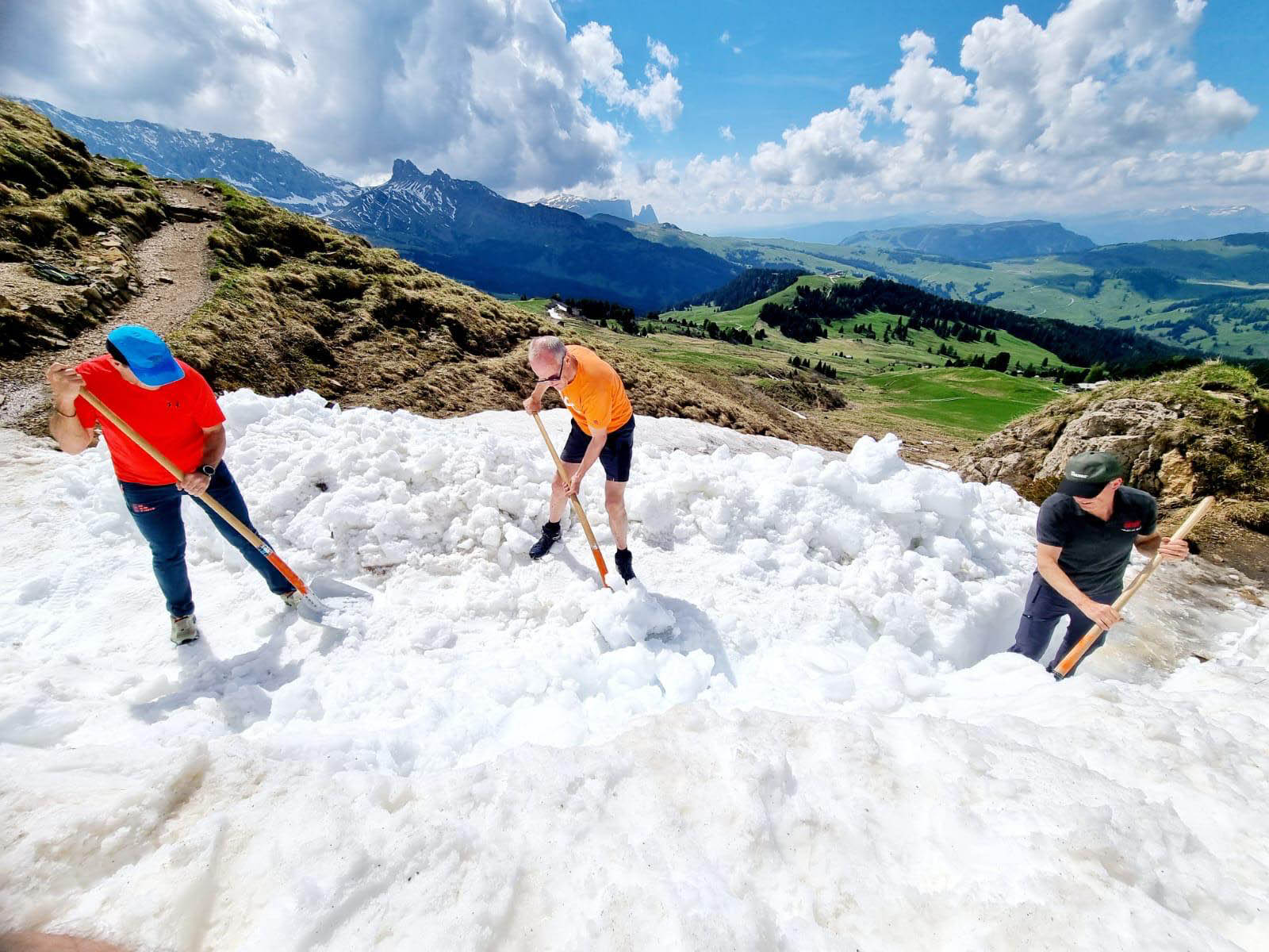spalatori neve in quota saslong half marathon