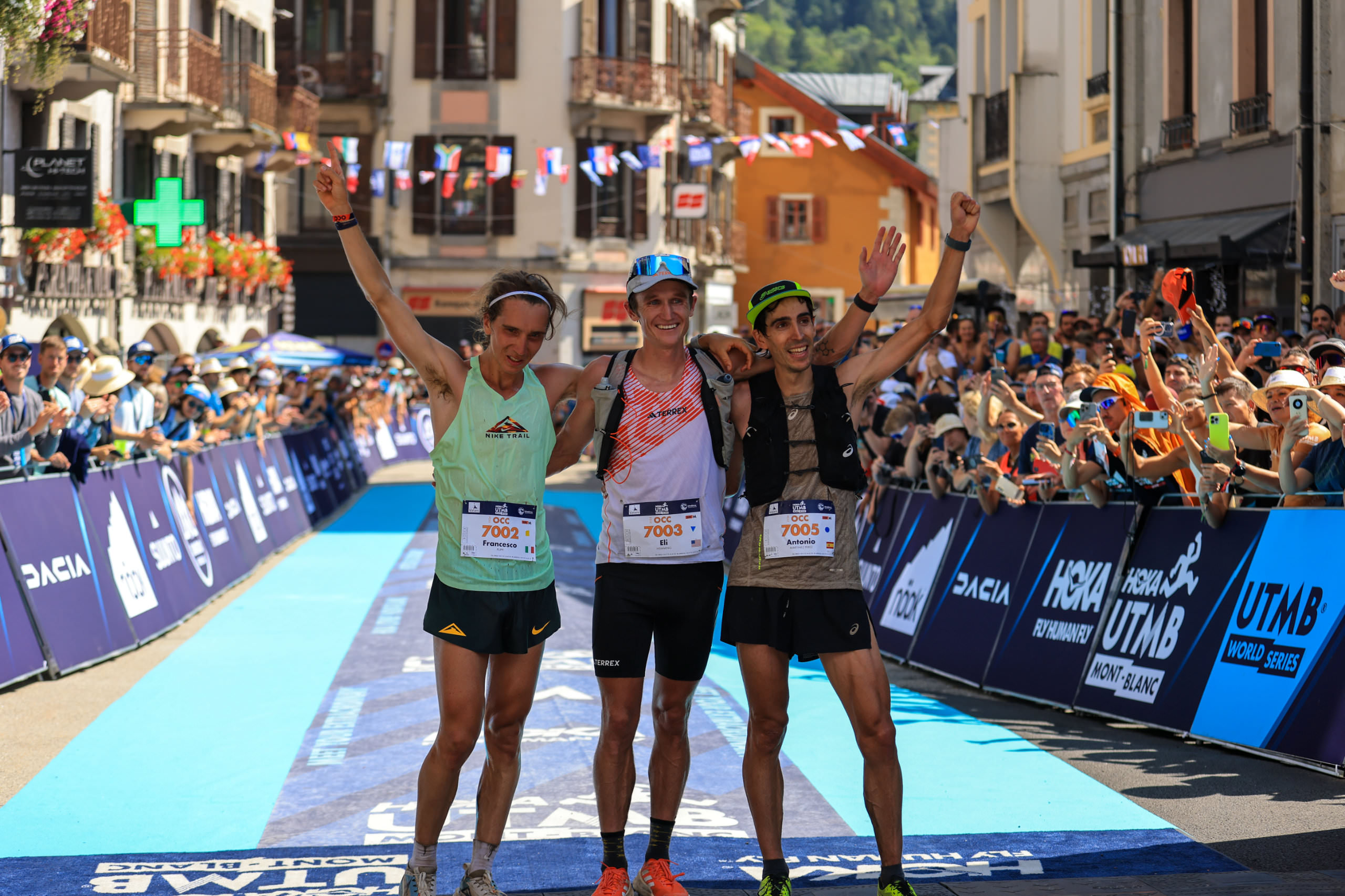 UTMB 2024 - Il podio della OCC maschile - foto © UTMB