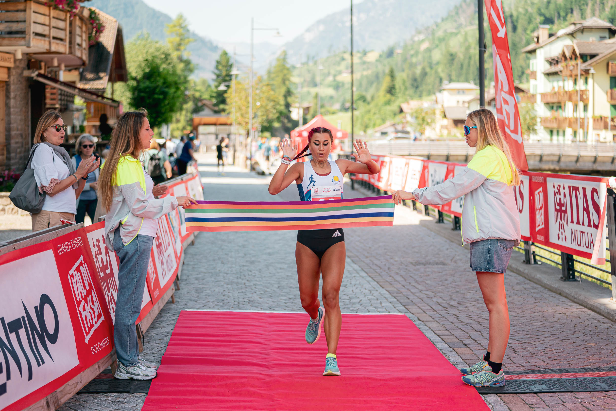 GIOVANETTI LUNA vince la prima tappa della Val di Fassa Running 2025