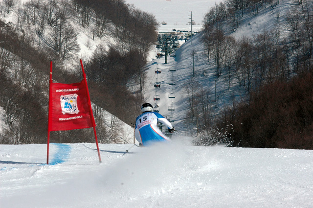 Neve da vivere in Abruzzo: racchette da neve, snowpark, camminate e Mondiali Juniores di Sci Alpino