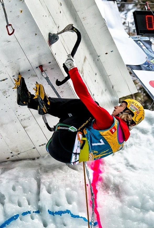 Ice climbing: Angelika Rainer e Maxim Tomilov Team Grivel vincono in Coppa del mondo