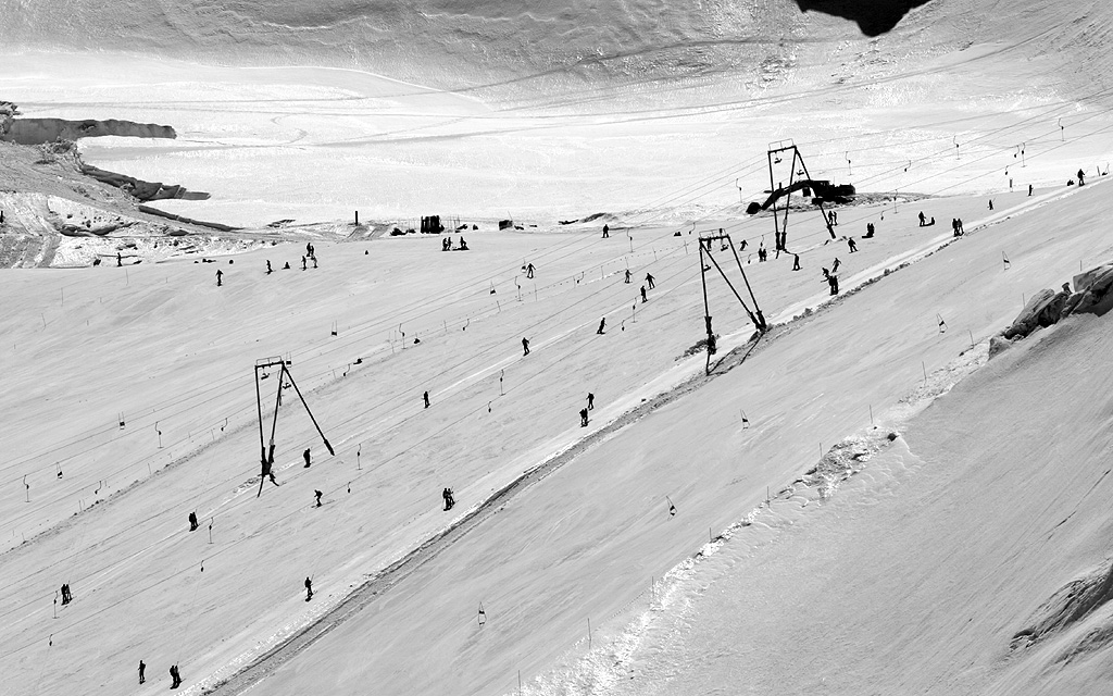 Lo sci riparte da Breuil Cervinia Zermatt
