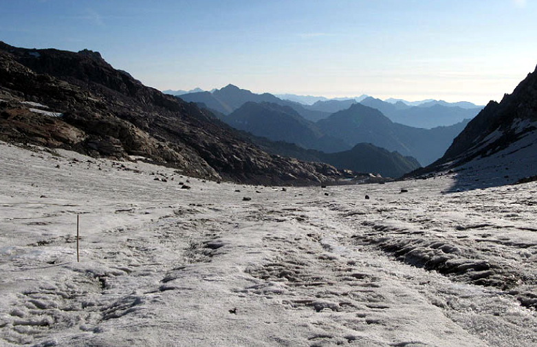 Gran Paradiso, ghiacciaio Ciardoney: la calda estate  annulla i benefici di un inverno nevoso