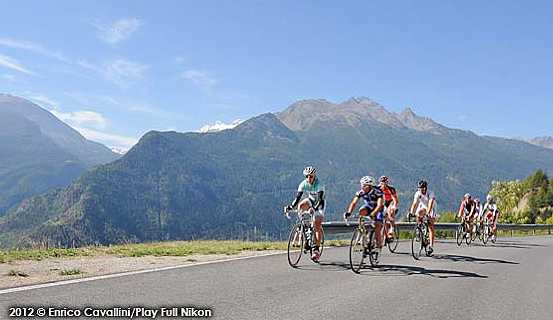 Ciclismo sulle Alpi con La Montblanc, nuova granfondo alpina nellâ€™alta Valle dâ€™Aosta
