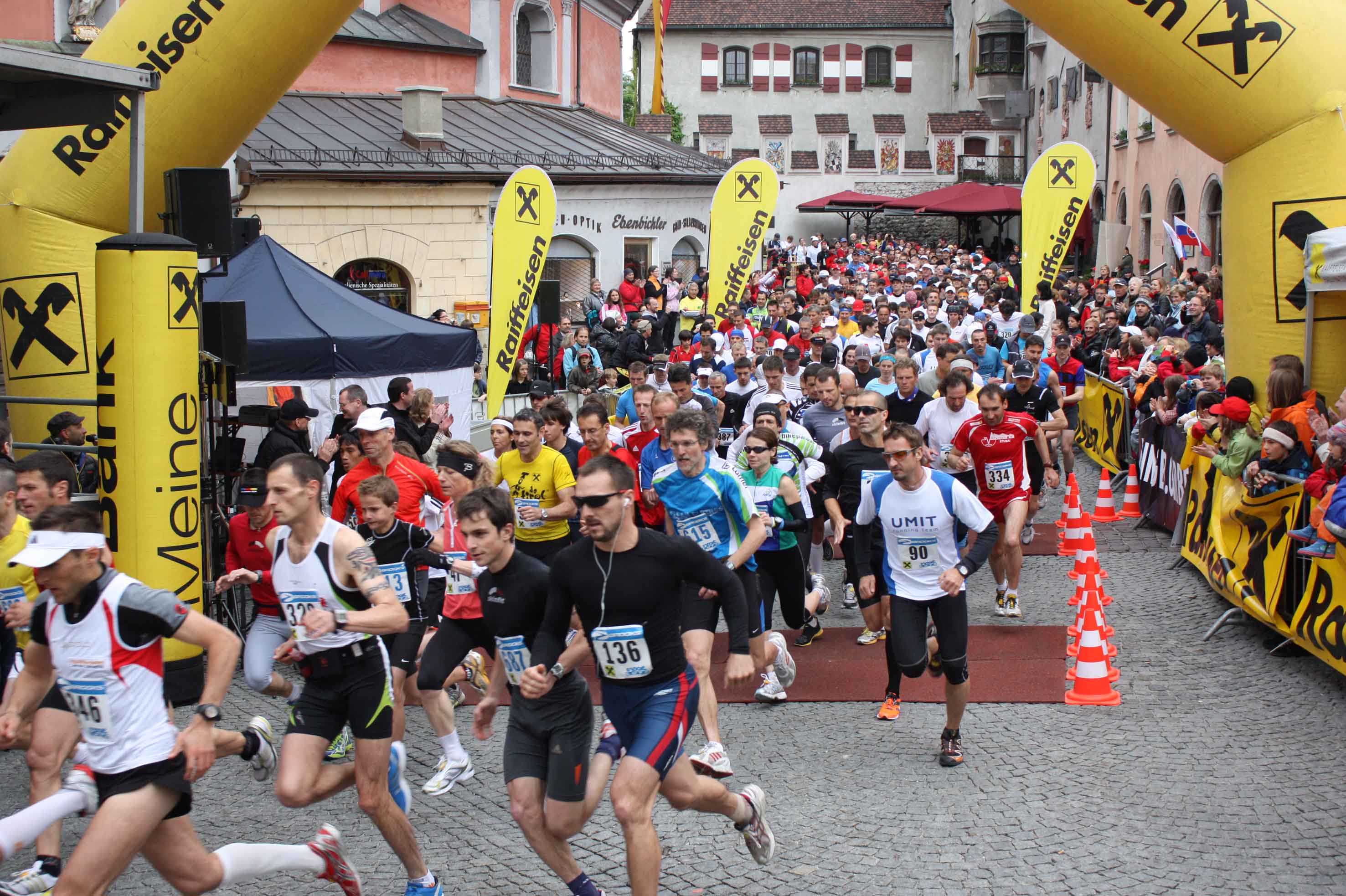 Correre sulle Alpi, la Mezza Maratona di Hall Swarovski Watten