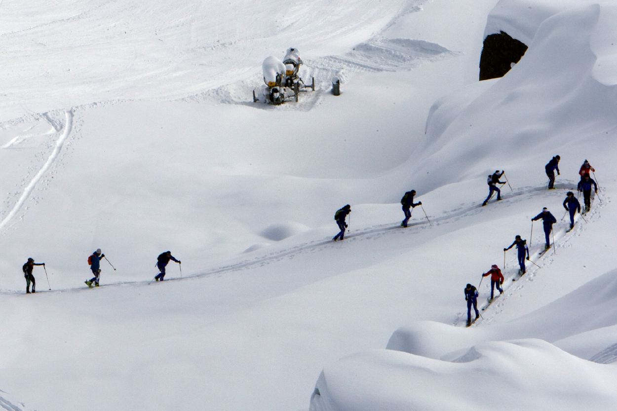Azzurri dello scialpinismo in raduno a Falcade